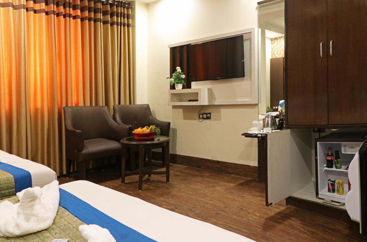 Hotel Mannat International By Mannat New Delhi Eksteriør bilde