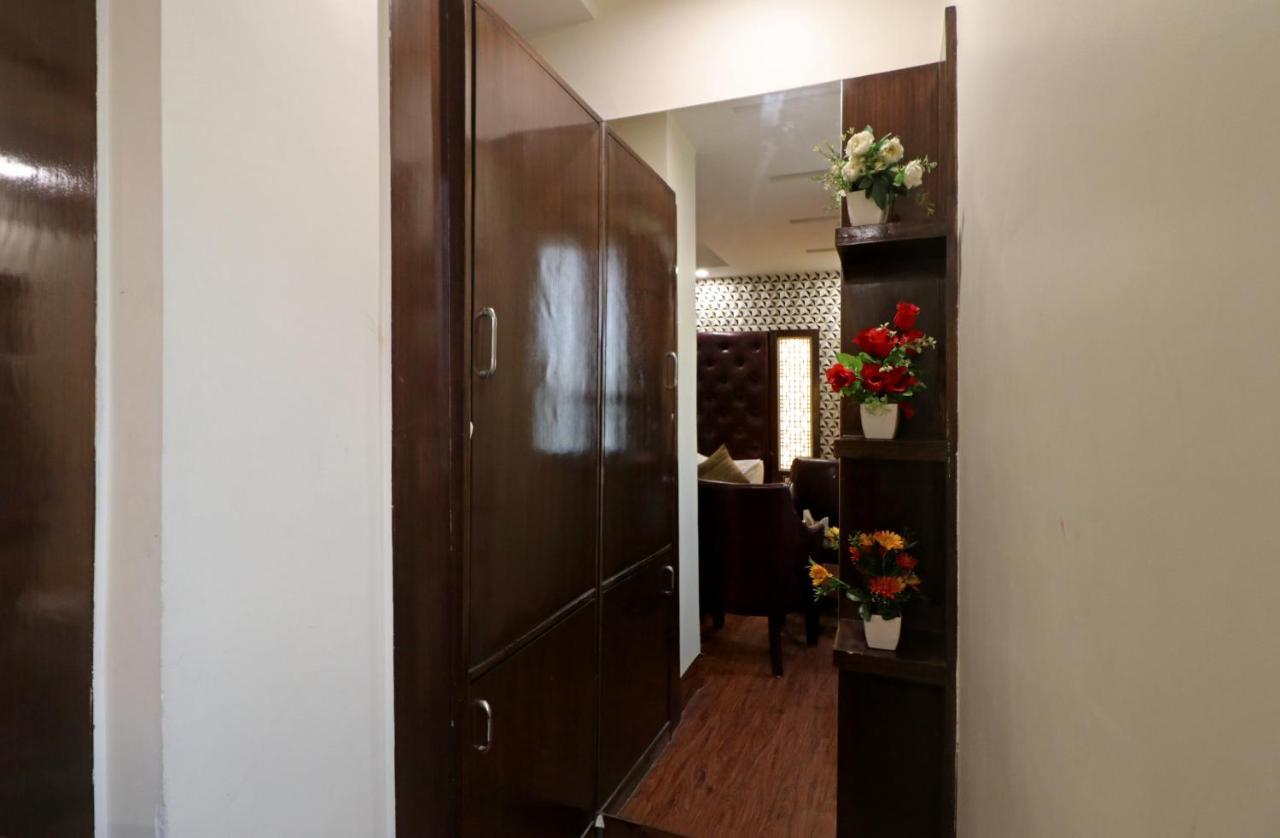 Hotel Mannat International By Mannat New Delhi Eksteriør bilde