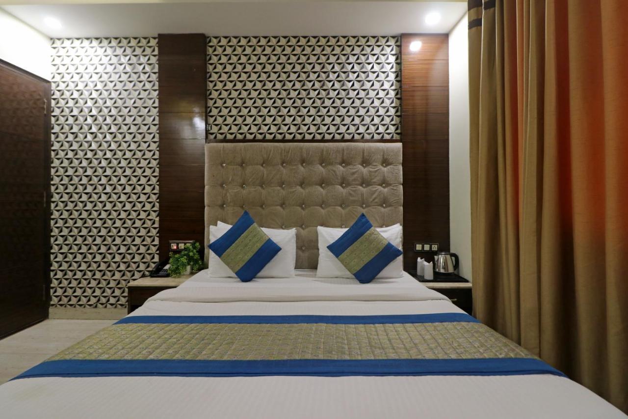 Hotel Mannat International By Mannat New Delhi Eksteriør bilde