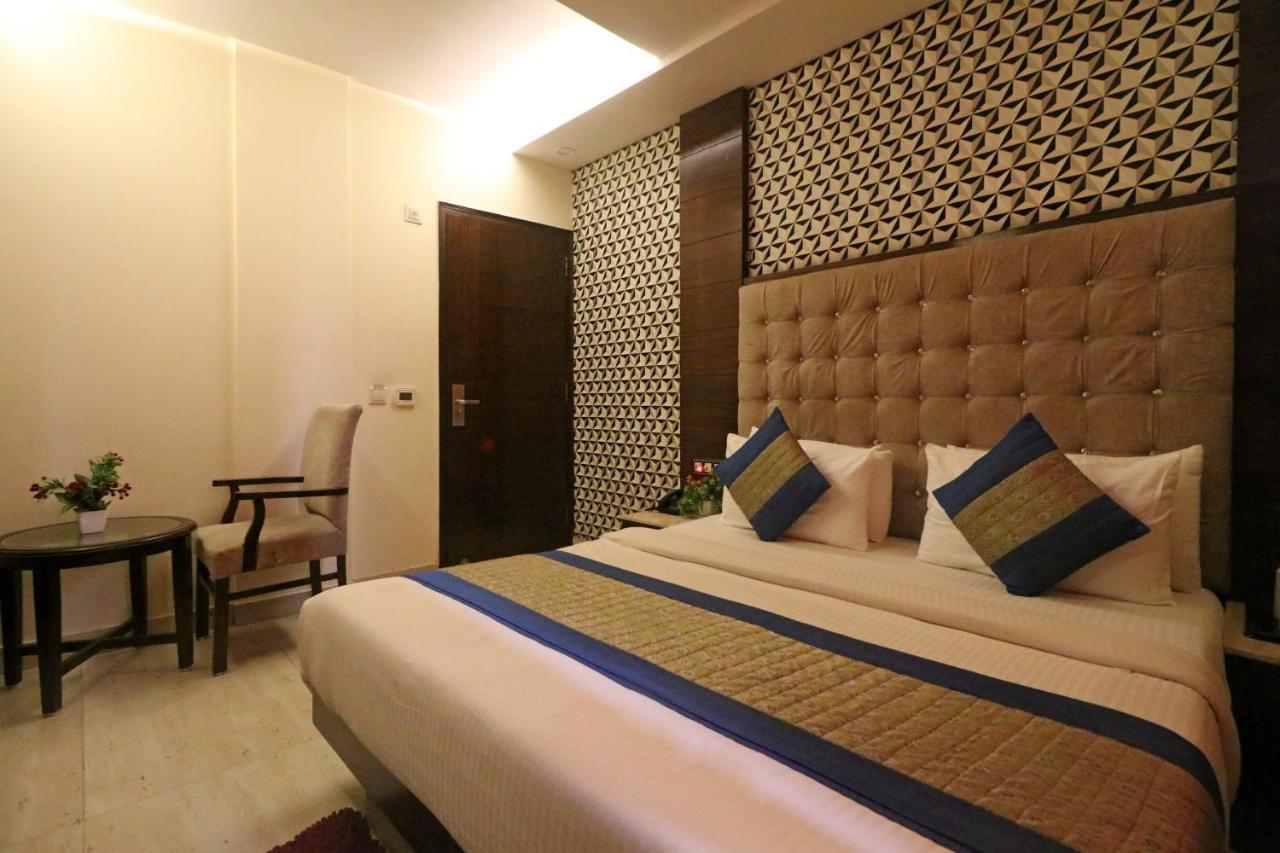 Hotel Mannat International By Mannat New Delhi Eksteriør bilde