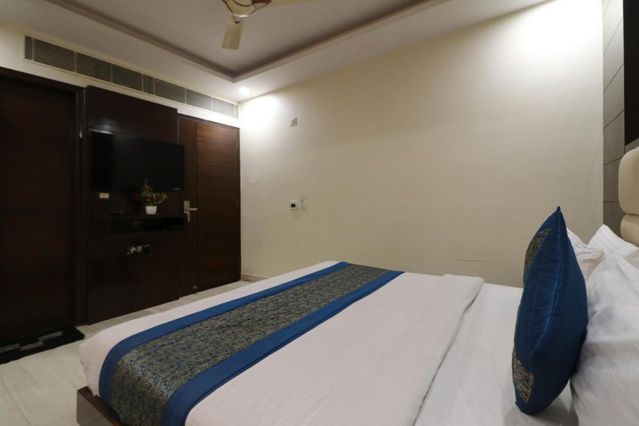 Hotel Mannat International By Mannat New Delhi Eksteriør bilde