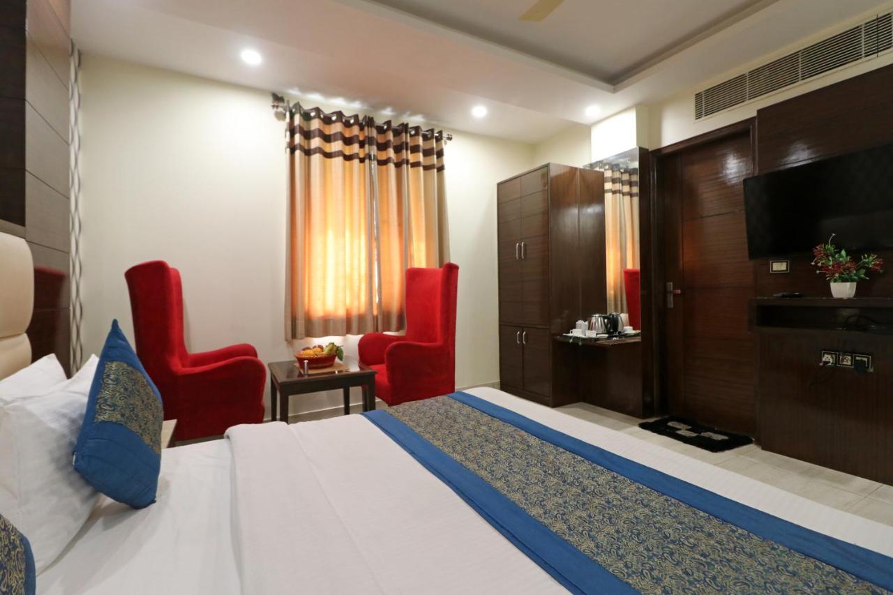 Hotel Mannat International By Mannat New Delhi Eksteriør bilde